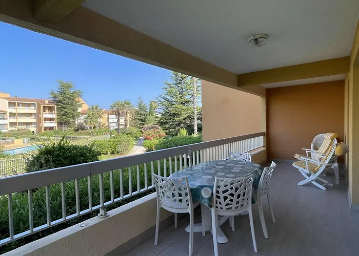 3 Pieces Climatise Avec Terrasse Au Lavandou - Fr-1-308-168 Le Lavandou