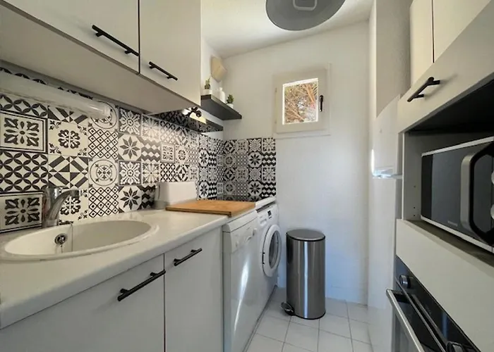 3 Pieces Climatise Avec Terrasse Au Lavandou - Fr-1-308-168 Le Lavandou